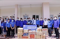 Laos assists Vietnamese students in Vientiane amid COVID-19