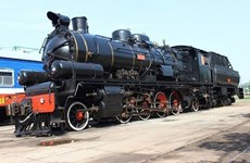 Tourists to have more experience by travelling on trains with steam engines