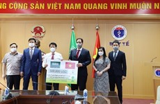 Saudi Arabia presents aid package to support Vietnam's COVID-19 fight