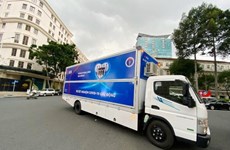 Ho Chi Minh City receives 10 mobile COVID-19 testing vehicles