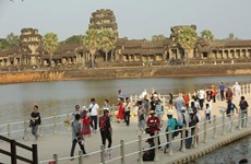 Cambodia considers reopening tourism for vaccinated foreign tourists