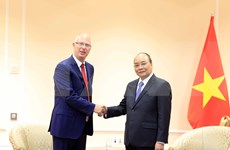 President Nguyen Xuan Phuc meets Russian business executives 