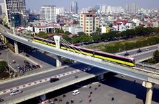 Hanoi’s metro trains put on trial run for elevated stations