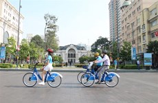 HCM City pilots bicycle-sharing service in central area