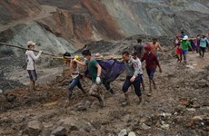 Myanmar steps up efforts to search for jade mine landslide victims