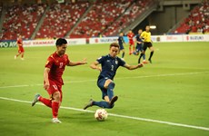 Vietnam lose 0 - 2 to Thailand in first leg of AFF Cup semifinals