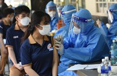 Vietnam outperforms regional countries in COVID-19 vaccination race