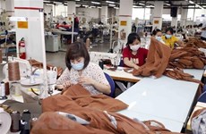 Vietnam-Laos trade value surges over 30 percent in 2021