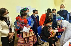 WHO officials examine Yen Bai’s COVID-19 vaccination, school health