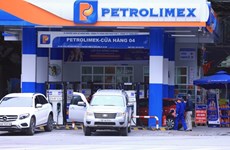 Petrol prices up nearly 1,000 VND per litre