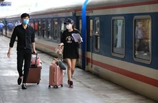 Vietnam Railway offers up to 50 percent discount to students after Tet