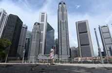 Singapore economy posts 7.6 percent growth in 2021