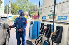Lao gov’t acts to regulate fuel price