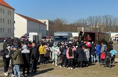 Vietnam’s embassy, community in Germany support evacuees from Ukraine