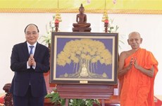 President extends New Year wishes to Khmer community at Khmer Theravada Buddhist Academy
