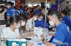 HCM City career fair attracts 5,000 students
