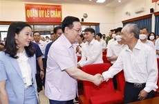 Top legislator meets with voters in Hai Phong