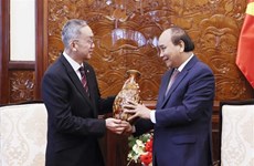 State leader receives outgoing Bruneian ambassador