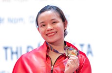 Vietnamese female weightlifter sets three new SEA Games records