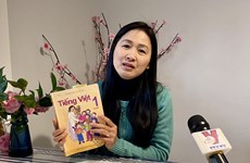 Vietnamese in Australia protecting mother-tongue language