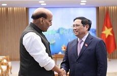 PM hosts visiting Indian defence minister