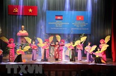 Vietnam, Cambodia strengthen relations