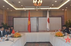 Defence Minister Giang meets Lao, Japanese, Cambodian counterparts on sidelines of ADMM-16
