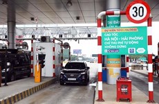 Automatic toll collection set for all expressways in Vietnam by end of July