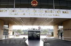 Lao Cai hands over wanted criminal to China