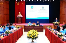 Vietnam, Laos promote trade union cooperation
