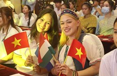 Annual summer camp for overseas Vietnamese youths launched in Nghe An