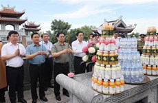 Prime Minister commemorates late President, martyrs in Nghe An