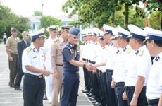 Foreign military attachés visit naval brigade in Quang Ninh
