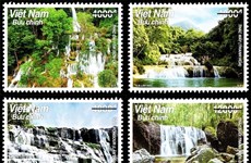 Four famous Vietnamese waterfalls introduced in stamp collection