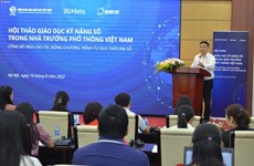 Half a million Vietnamese students taught digital skills, Internet safety