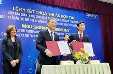 US chip giant assists Vietnam in training workforce