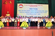 Hung Yen outstanding Catholics honoured