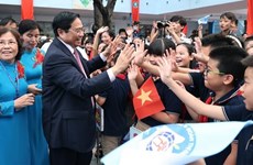 Prime Minister attends new school year ceremony at primary school in Hanoi 