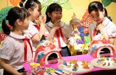President wishes children joyful Mid-Autumn Festival