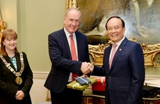 Hanoi intensifies cooperation with UK, Irish localities