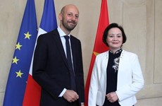 Vietnam, France reinforce ties in civil service  