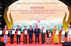 Hanoi honours ten outstanding citizens 