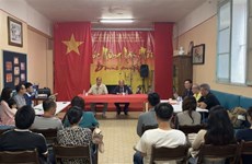 Vietnamese Ambassador to France meets Vietnamese community in Marseille