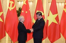 Welcome ceremony with cannon salute held for Vietnamese Party leader in China 