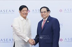 Prime Minister meets Philippine President in Cambodia