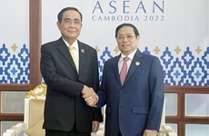 PM meets Thai counterpart, Malaysian lower house speaker in Phnom Penh