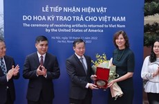 Vietnam receives historic artefacts from US