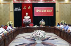 PM urges Ninh Binh to push ahead with economic restructuring 