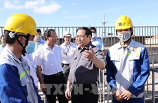 PM inspects infrastructure projects in HCM City