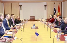 NA Chairman meets Australian minister, parliamentarians
